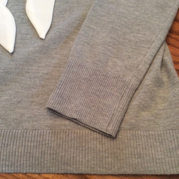 EUC Banana Republic Front Tie Sweater, Sz S - Picture 8 of 10